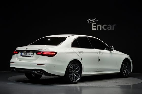 Mercedes-Benz E-Class E220d 4MATIC AMG Line — пробег 84 815 км — фото 2 из 5