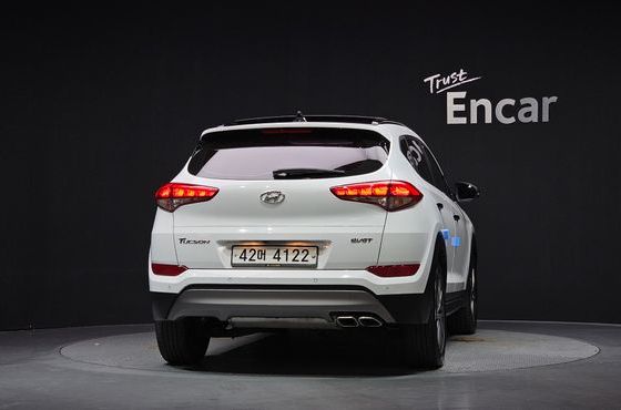 Hyundai Tucson Diesel 2.0 2WD Modern — пробег 112 305 км — фото 4 из 5