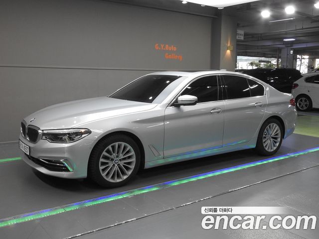 BMW 5-Series 520d xDrive Luxury Plus — пробег 106 209 км — фото 2 из 5