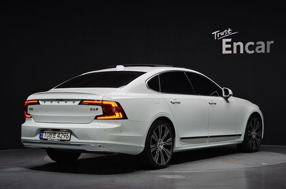 Volvo S90 B6 AWD Inscription — пробег 16 077 км — фото 2 из 5