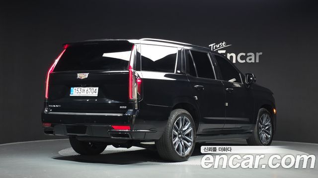 Cadillac Escalade 6.2 Sports Platinum — пробег 29 006 км — фото 2 из 5