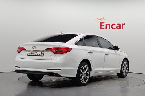 Hyundai Sonata LPI Premium — пробег 175 785 км — фото 2 из 5