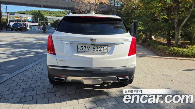 Cadillac XT5 3.6 Platinum — пробег 98 617 км — фото 4 из 5