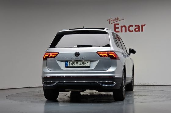 Volkswagen Tiguan 2.0 TDI Prestige — пробег 122 422 км — фото 4 из 5