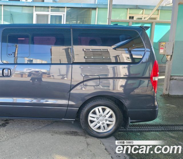 Hyundai Starex 11-Seater Wagon Modern — пробег 132 054 км — фото 2 из 5