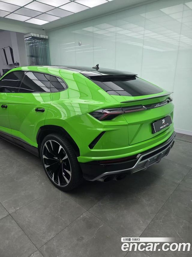 Lamborghini Urus 4.0 V8 — пробег 36 000 км — фото 2 из 5