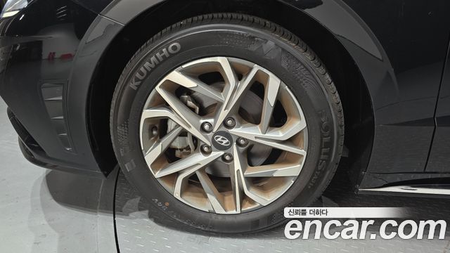 Hyundai Sonata 2.0 Premium Plus — пробег 9 455 км — фото 5 из 5