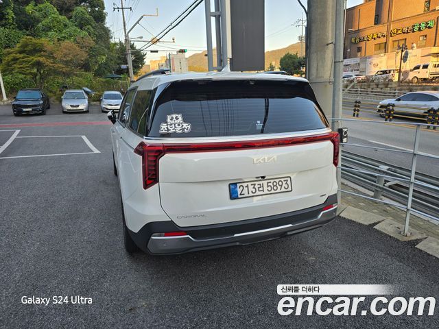 Kia Carnival HEV 7seater Signature — пробег 30 933 км — фото 4 из 5