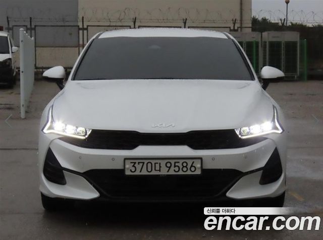 Kia K5 2.0 Signature — пробег 82 047 км — фото 1 из 5