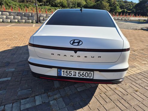 Hyundai Grandeur Calligraphy — пробег 15 000 км — фото 4 из 5
