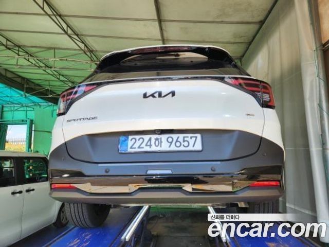 Kia Sportage Gasoline 1.6 Turbo 2WD Signature X Line — пробег 868 км — фото 2 из 2