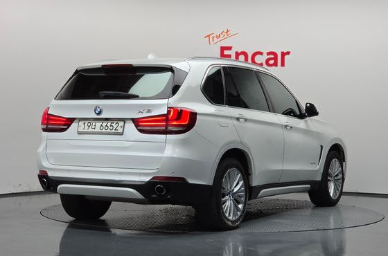 BMW X5 xDrive 30d — пробег 175 747 км — фото 2 из 5