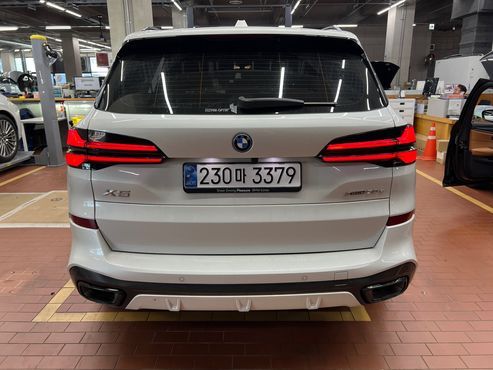 BMW X5 xDrive 50e M Sport — пробег 15 117 км — фото 4 из 5