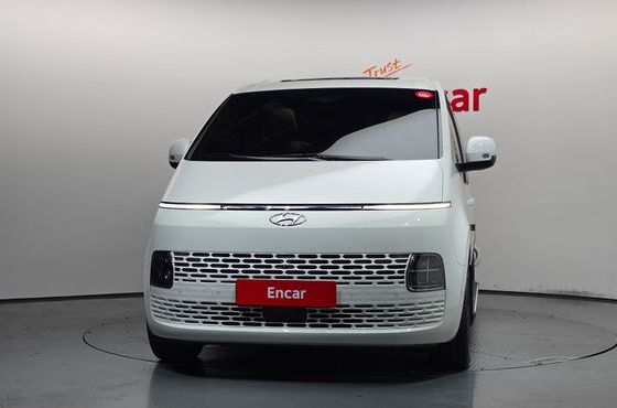 Hyundai Staria L3.5 Tourer 11-Seater Modern — пробег 96 765 км — фото 3 из 5