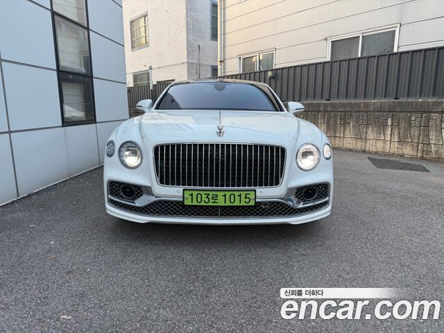 Bentley Flying Spur 4.0 — пробег 21 251 км — фото 3 из 5