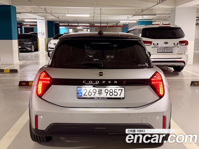 Mini Cooper Favoured — пробег 21 000 км — фото 4 из 5