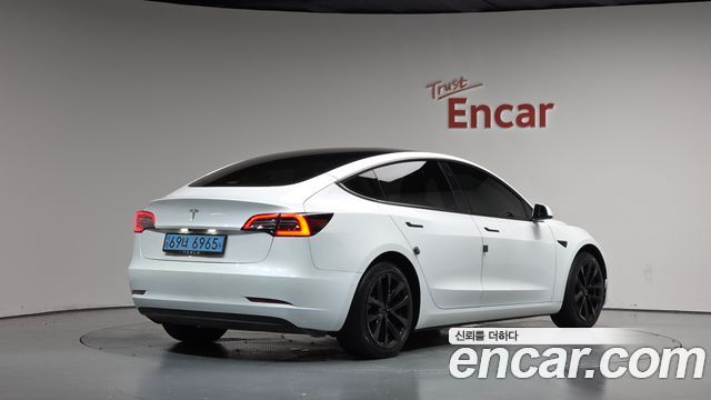 Tesla Model 3 RWD — пробег 40 857 км — фото 2 из 5