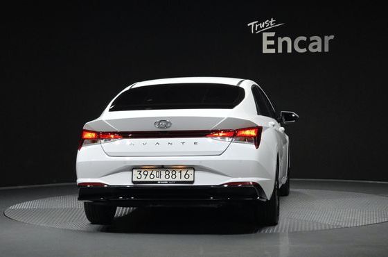 Hyundai AVANTE Smart — пробег 28 028 км — фото 4 из 5
