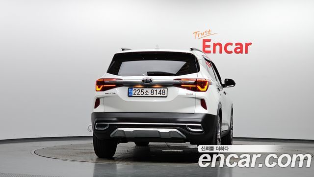 Kia Seltos из Кореи Encar