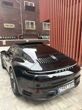 Porsche 911 Carrera — пробег 16 850 км — фото 2 из 5