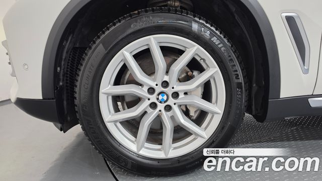 BMW X5 xDrive 40i xLine — пробег 101 257 км — фото 5 из 5