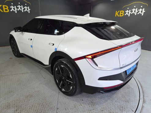 Kia EV6 Long Range 2WD Earth — пробег 14 314 км — фото 4 из 5