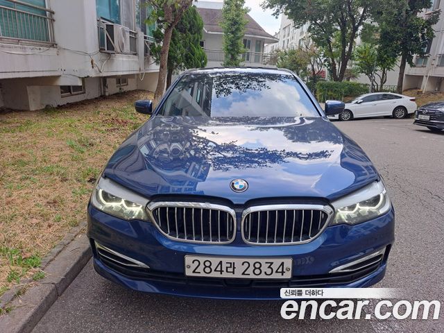 BMW 5-Series 520i Luxury — пробег 57 968 км — фото 1 из 5