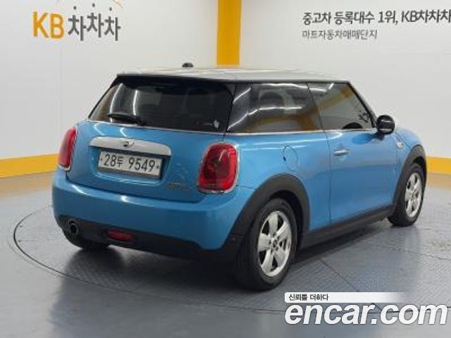 Mini Cooper Standard 3rd — пробег 156 124 км — фото 3 из 5