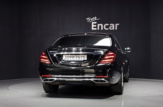 Mercedes-Benz S-Class Maybach S560 4MATIC — пробег 171 054 км — фото 4 из 5