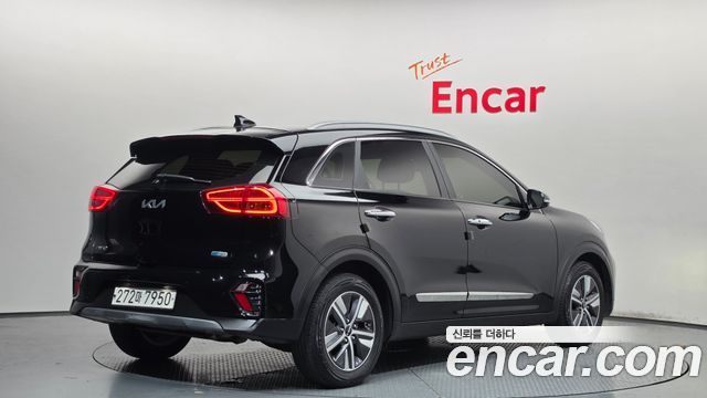 Kia Niro 1.6 HEV Noblesse — пробег 130 728 км — фото 2 из 5
