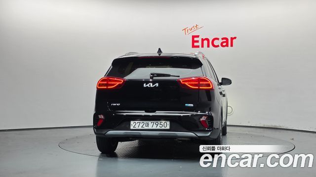 Kia Niro 1.6 HEV Noblesse — пробег 130 728 км — фото 4 из 5