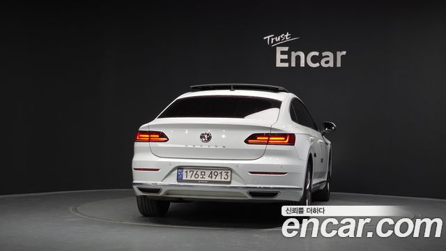 Volkswagen Arteon 2.0 TDI Premium — пробег 65 742 км — фото 4 из 5