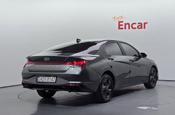Hyundai AVANTE 1.6 Modern — пробег 18 900 км — фото 2 из 5