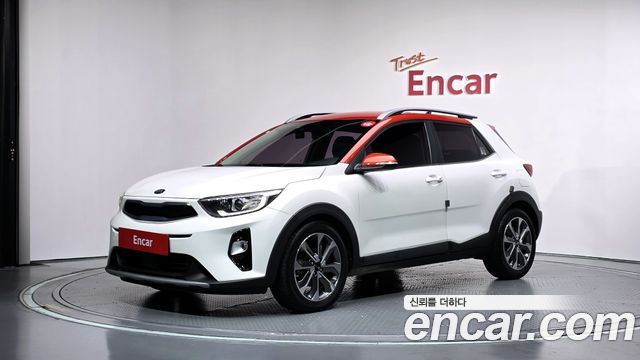Kia Stonic из Кореи Encar