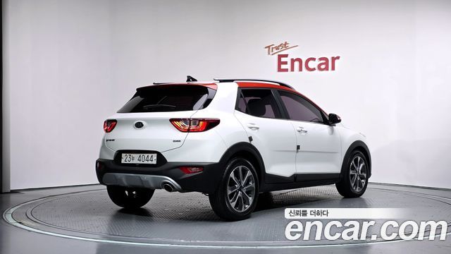 Kia Stonic из Кореи Encar