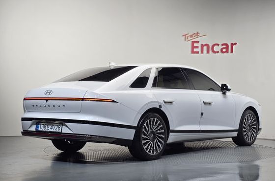Hyundai Grandeur Calligraphy — пробег 9 613 км — фото 2 из 5