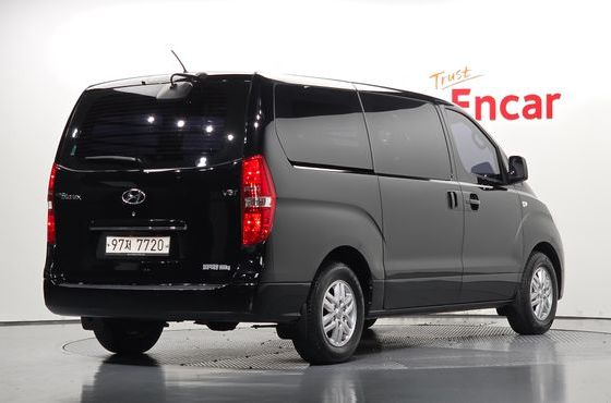 Hyundai Starex 3-Seater VAN Smart — пробег 194 936 км — фото 2 из 5