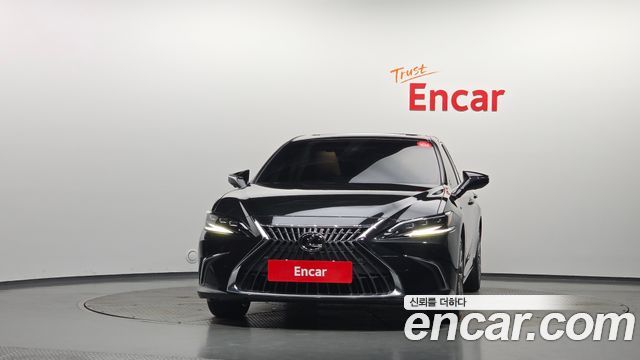 Lexus ES Executive — пробег 61 300 км — фото 3 из 5