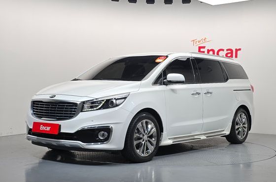 Kia Carnival 7-seater Limousine VIP — пробег 56 636 км — фото 1 из 5