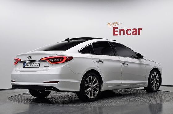 Hyundai Sonata 2.0 Smart — пробег 98 128 км — фото 2 из 5