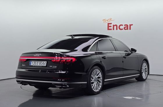 Audi A8 55 TFSI Quattro LWB — пробег 98 057 км — фото 2 из 5