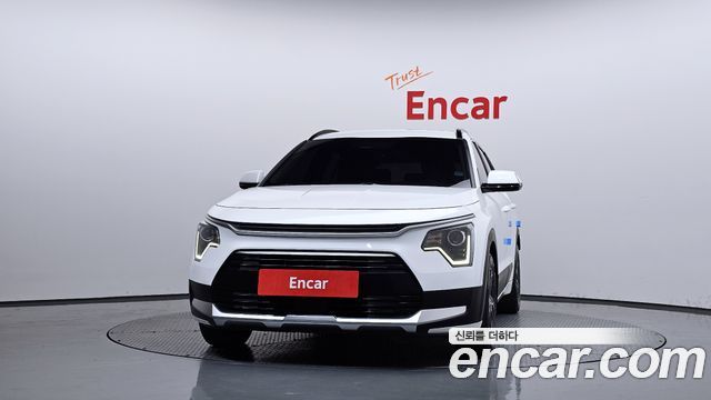 Kia Niro Prestige — пробег 49 955 км — фото 3 из 5