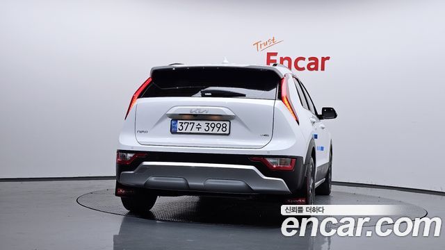 Kia Niro Prestige — пробег 49 955 км — фото 4 из 5