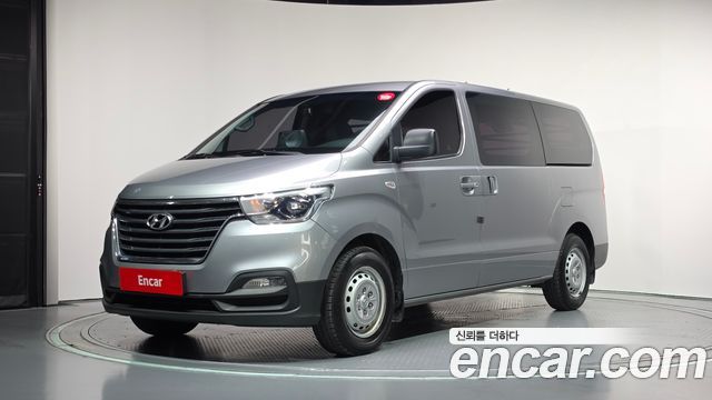 Hyundai Starex Van 3-Seater Style — пробег 271 274 км — фото 1 из 5
