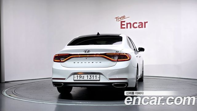 Hyundai Grandeur из Кореи Encar