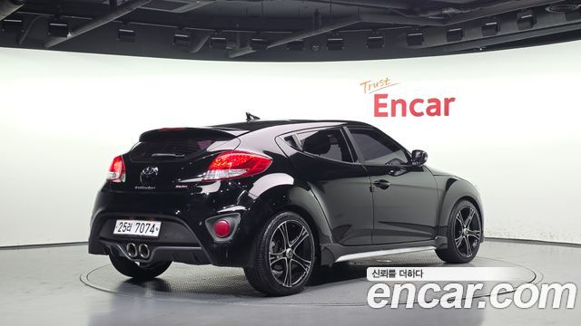 Hyundai Veloster T-GDi Extreme — пробег 128 706 км — фото 2 из 5