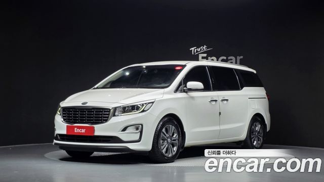 Kia Carnival 9-Seater Prstige — пробег 77 514 км — фото 1 из 5