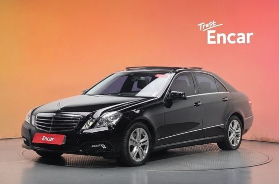 Mercedes-Benz E-Class E350 4MATIC Avantgarde — пробег 69 414 км — фото 1 из 5