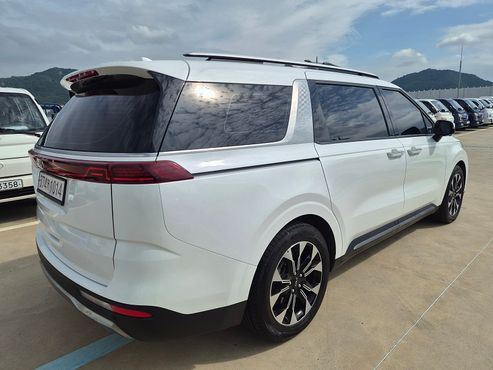 Kia Carnival Diesel 9-Seater Signature — пробег 75 420 км — фото 4 из 5