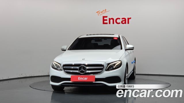 Mercedes-Benz E-Class E220d 4MATIC Avantgarde — пробег 75 467 км — фото 3 из 5